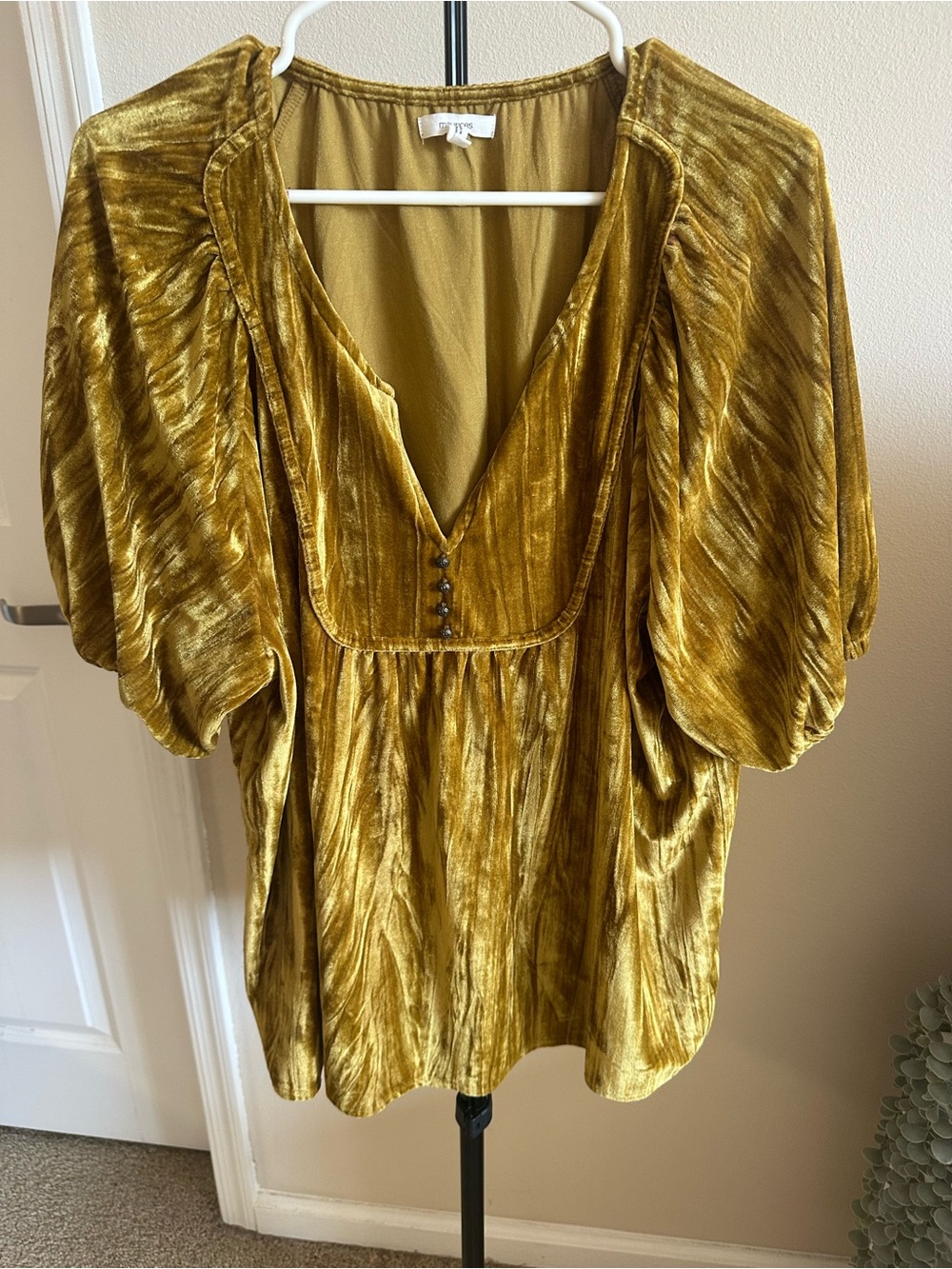Velvet Puff-Sleeve V-Neck Top